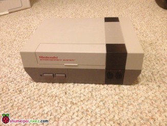 披着NES外壳的树莓派NES游戏机