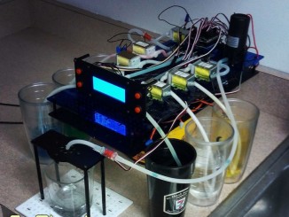 用 Arduino DIY 自动调酒机