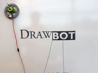 树莓派制造的绘图机器人
